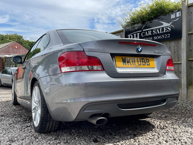 BMW 1 SERIES