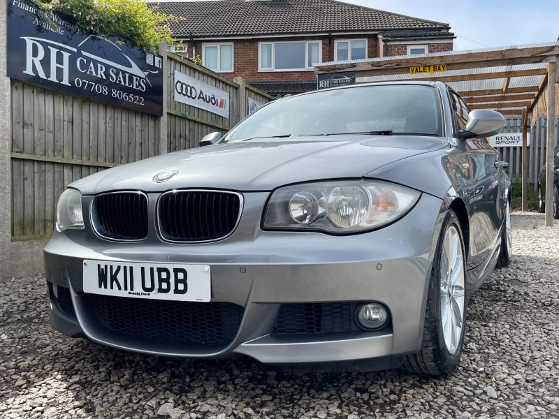 BMW 1 SERIES