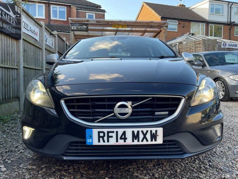 VOLVO V40