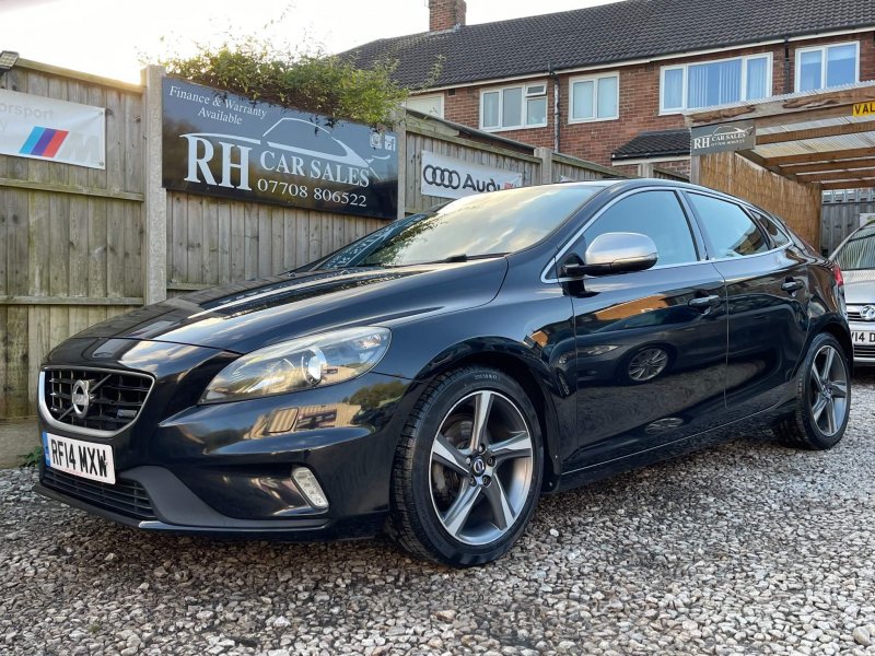VOLVO V40