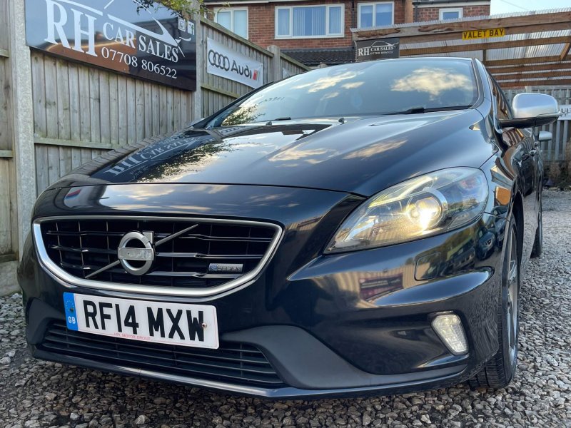 VOLVO V40
