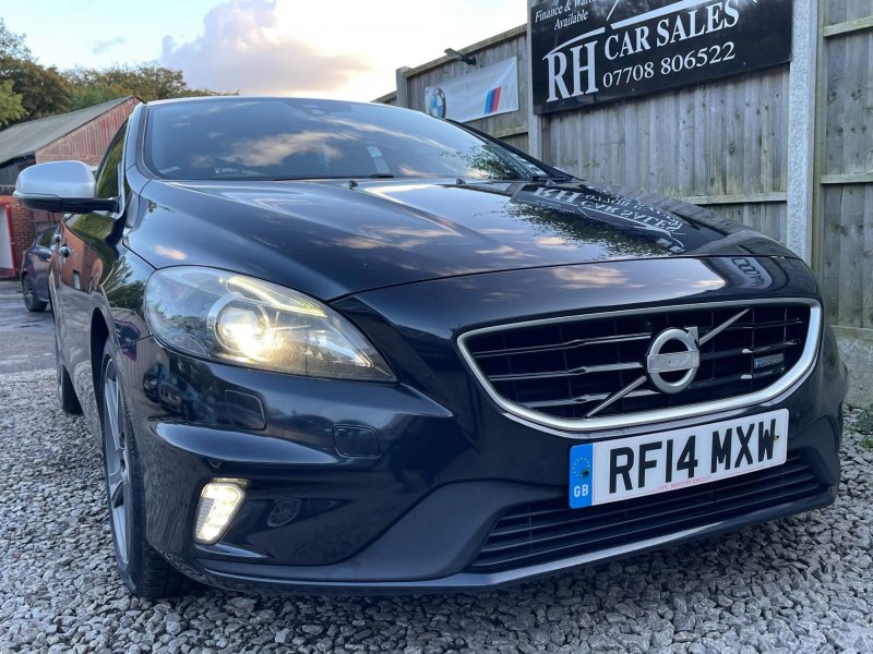 VOLVO V40