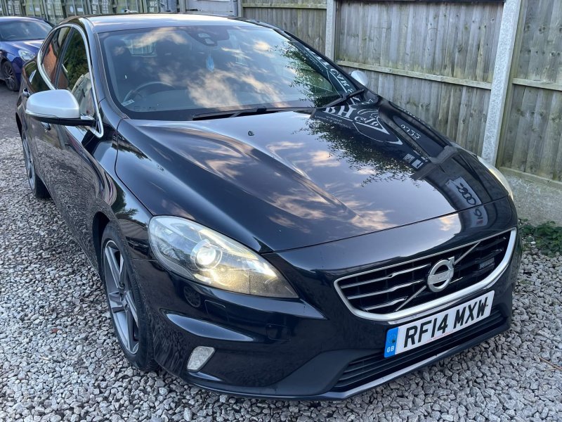 VOLVO V40
