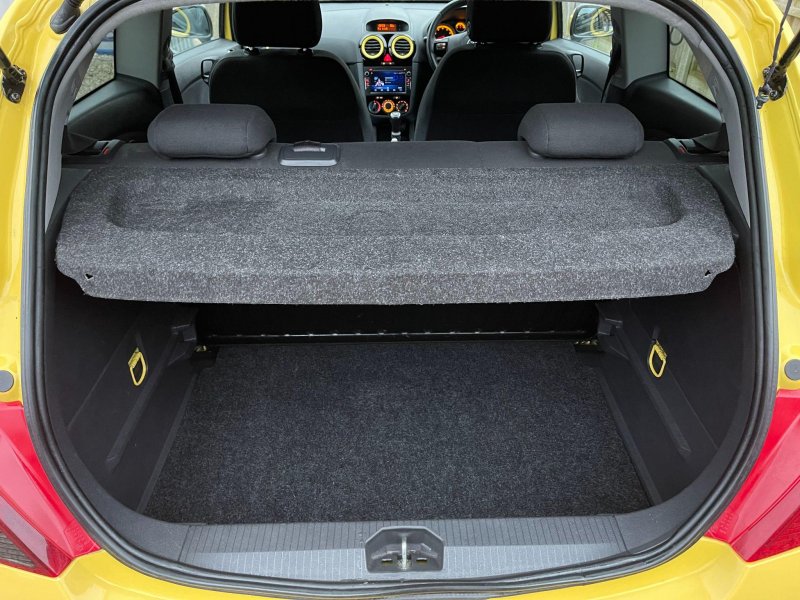 VAUXHALL CORSA