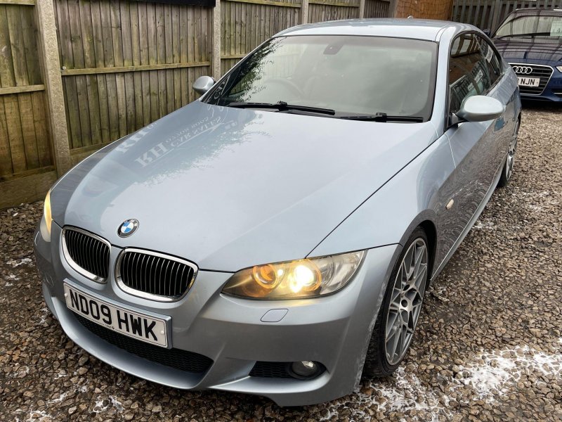 BMW 3 SERIES