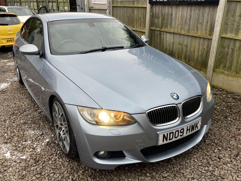 BMW 3 SERIES