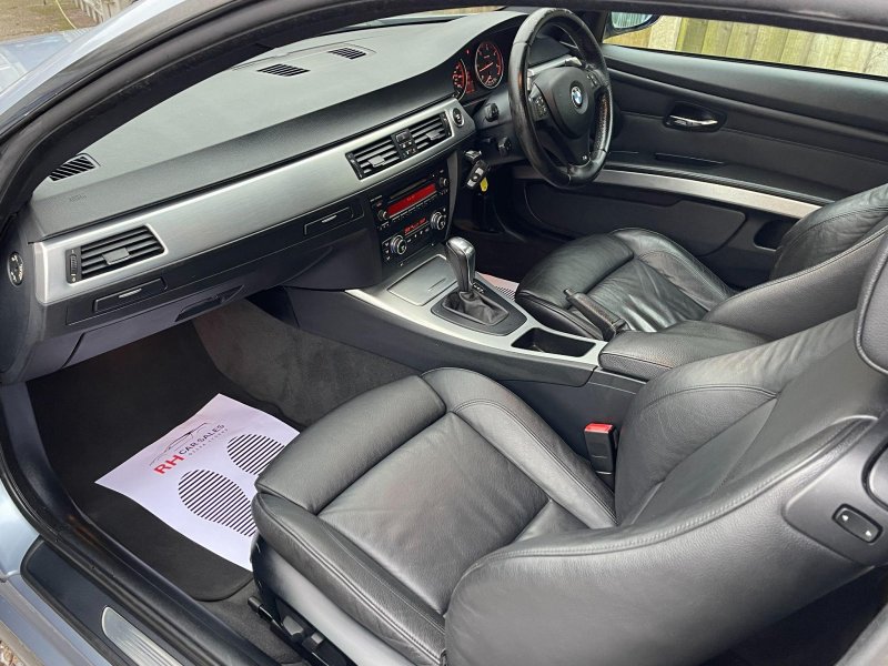 BMW 3 SERIES