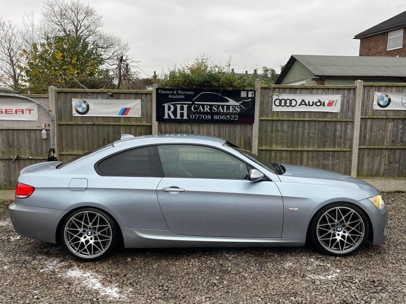 BMW 3 SERIES