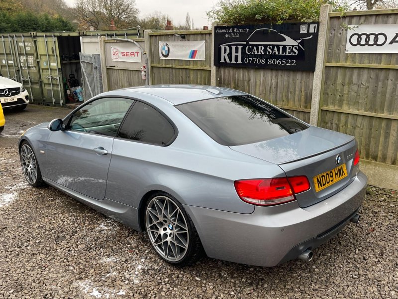 BMW 3 SERIES