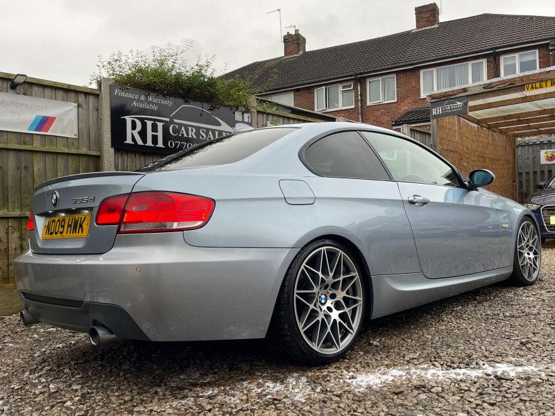 BMW 3 SERIES