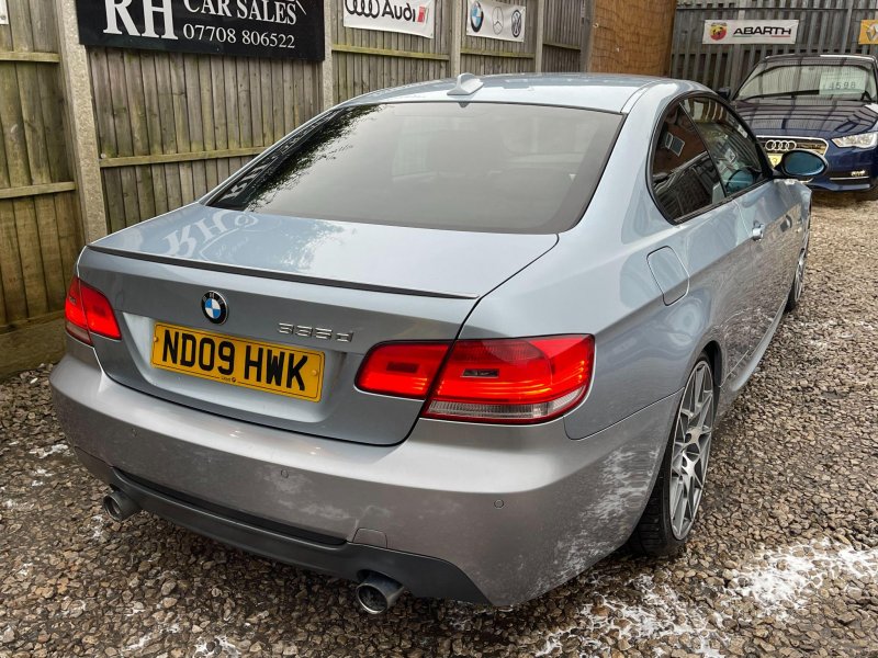 BMW 3 SERIES