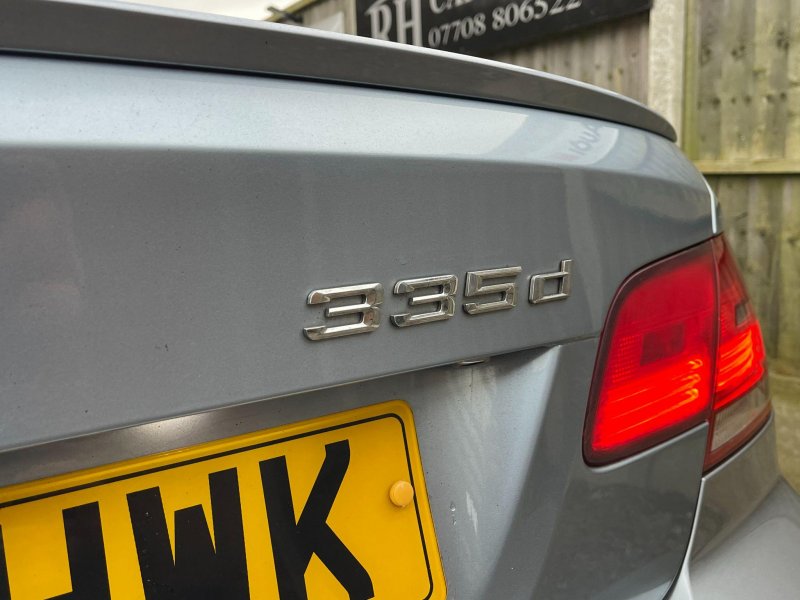 BMW 3 SERIES