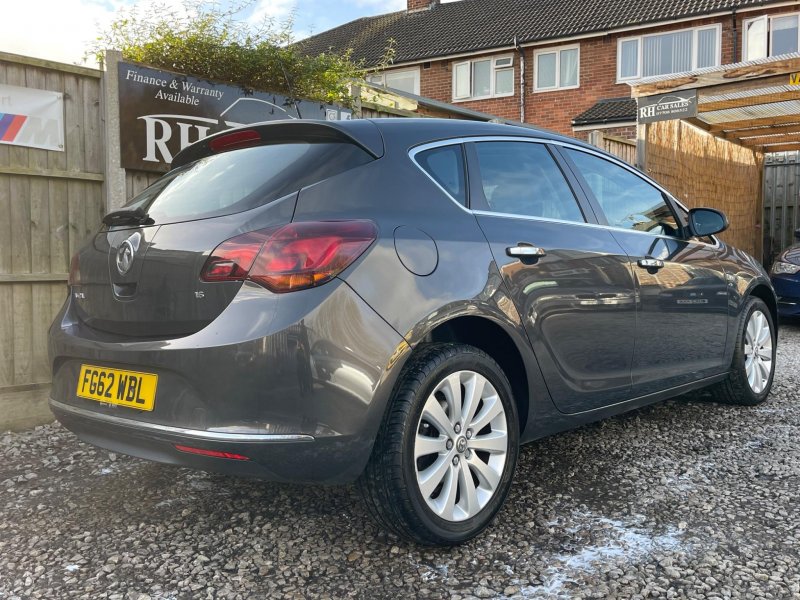 VAUXHALL ASTRA