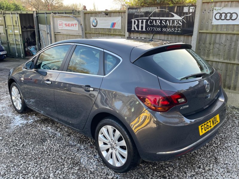 VAUXHALL ASTRA