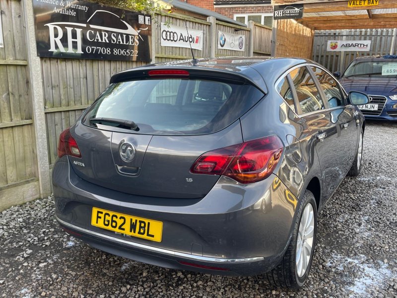 VAUXHALL ASTRA