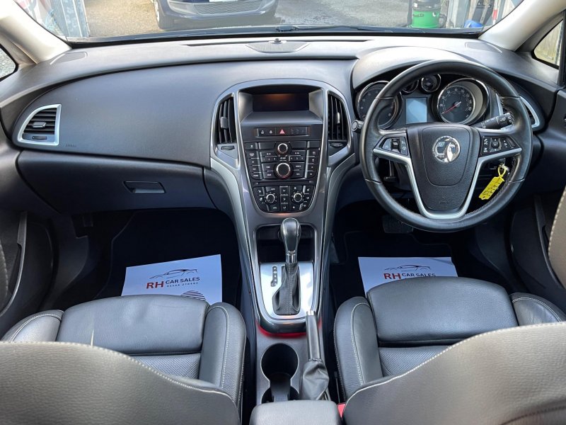 VAUXHALL ASTRA