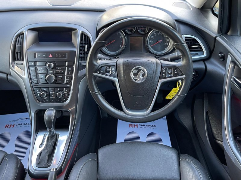 VAUXHALL ASTRA