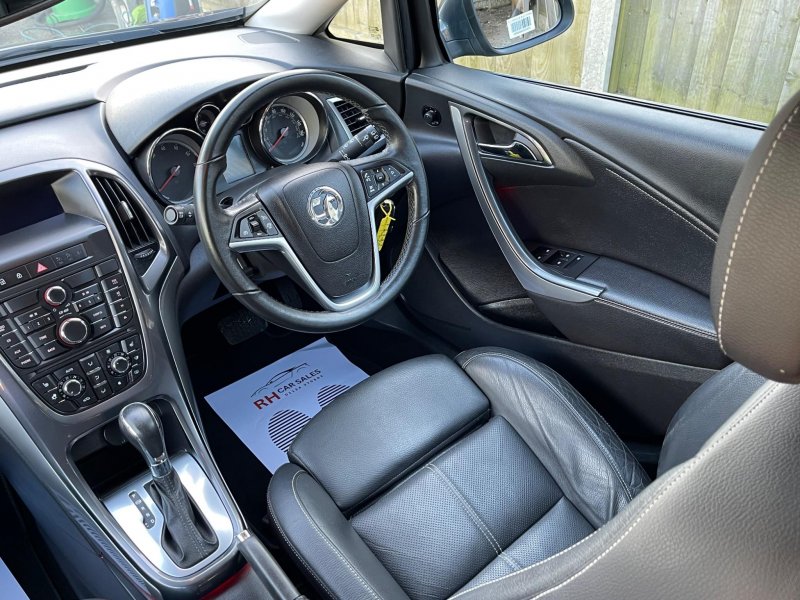 VAUXHALL ASTRA