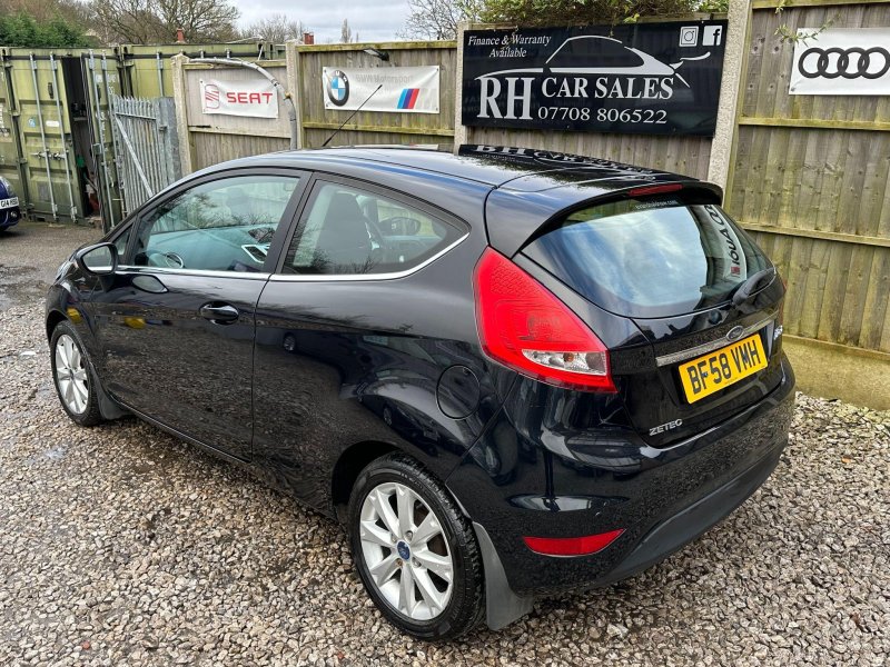 FORD FIESTA