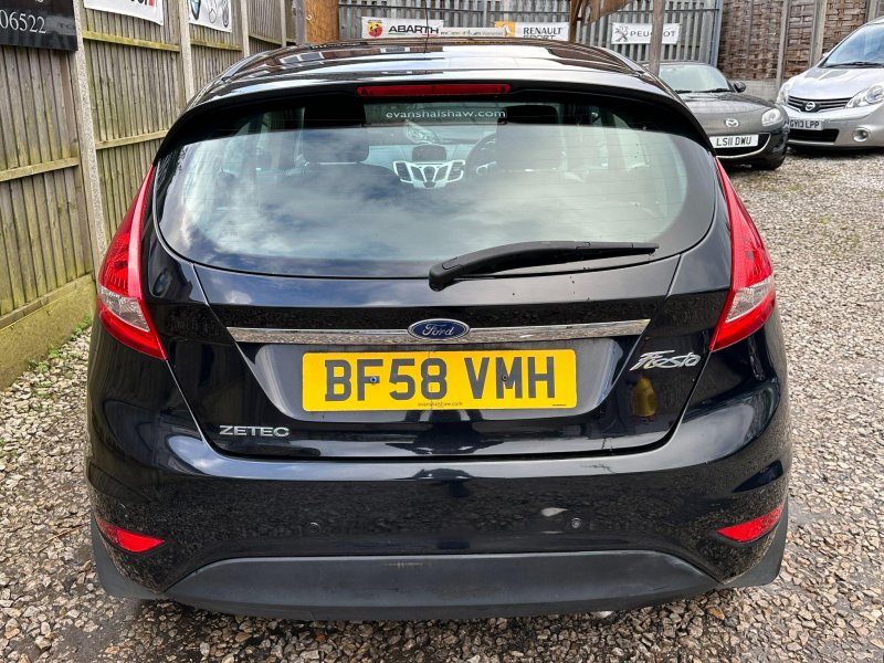 FORD FIESTA