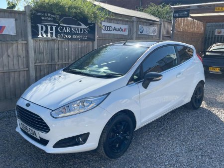 FORD FIESTA 1.25 Zetec White Edition Euro 6 3dr